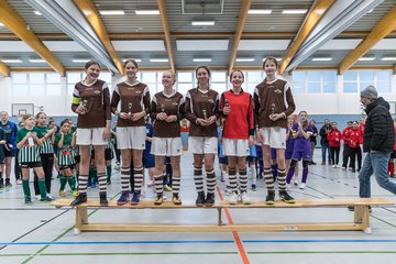 Bild 28 - C-Juniorinnen 2 Loewinnen Cup